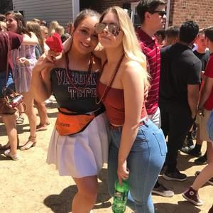 Meet your Posher, Hannah